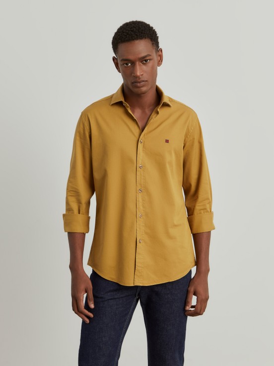 Slim fit shirt