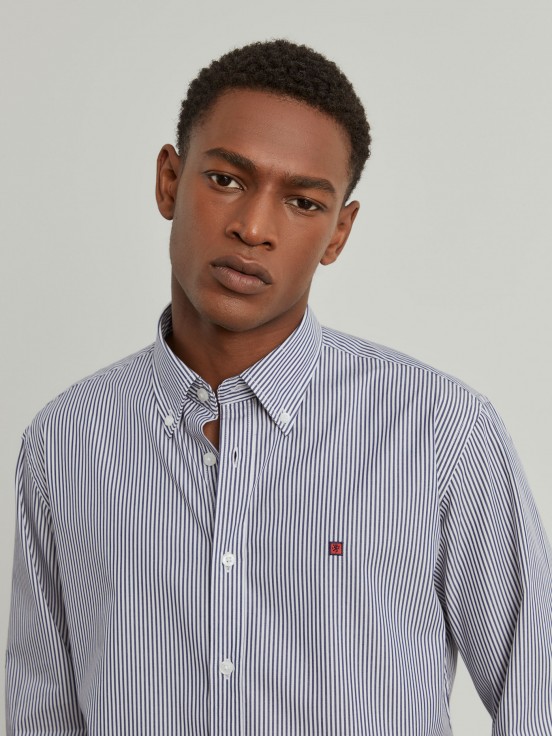 Slim fit shirt