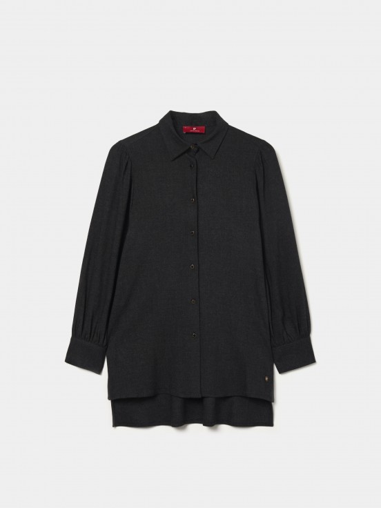 Asymmetric oversize shirt