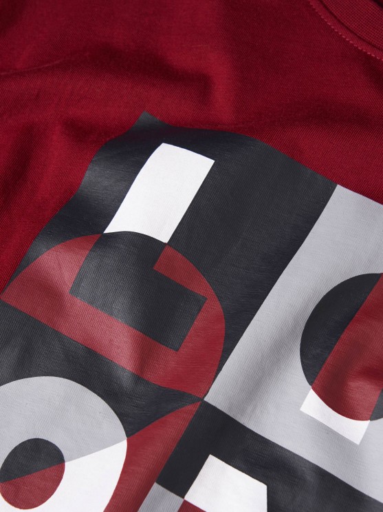 T-shirt com estampado