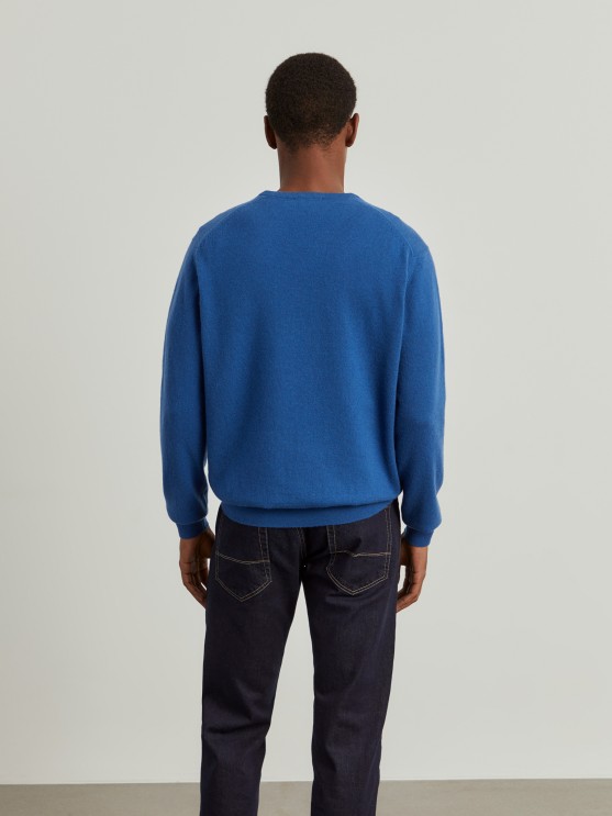 Wool pullover