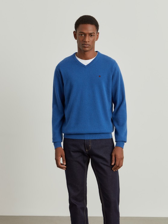 Wool pullover