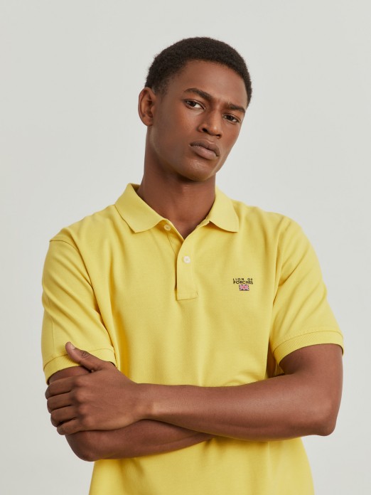 Short-sleeved polo shirt