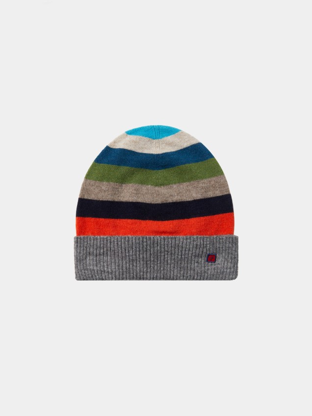 Gorro às riscas