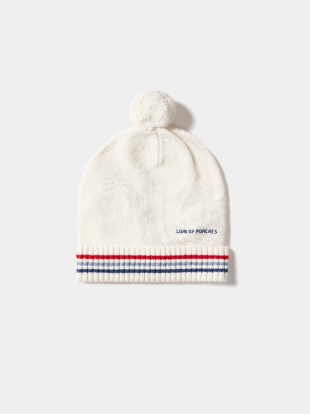 Hat with pompom