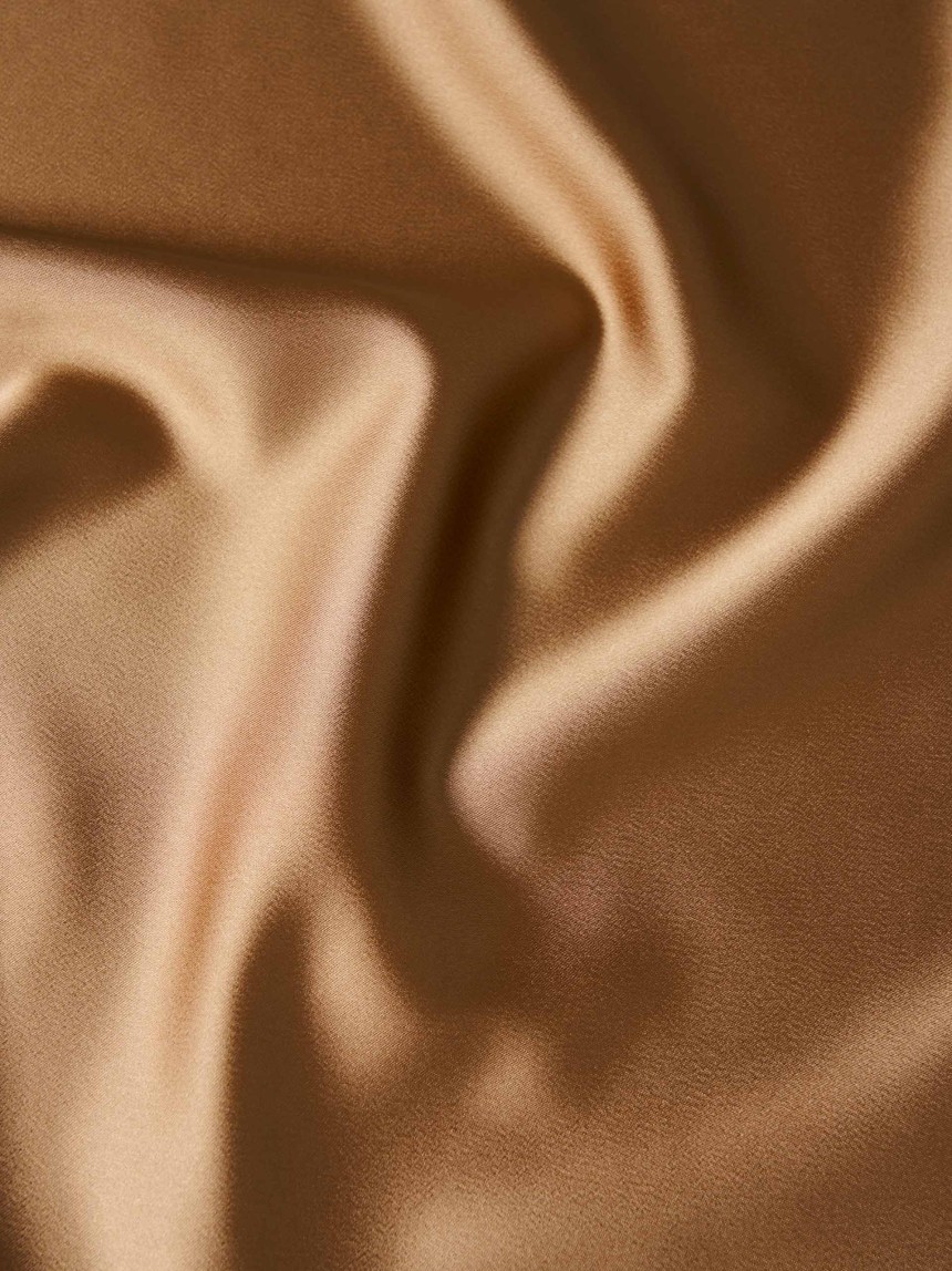 Saia midi acetinada