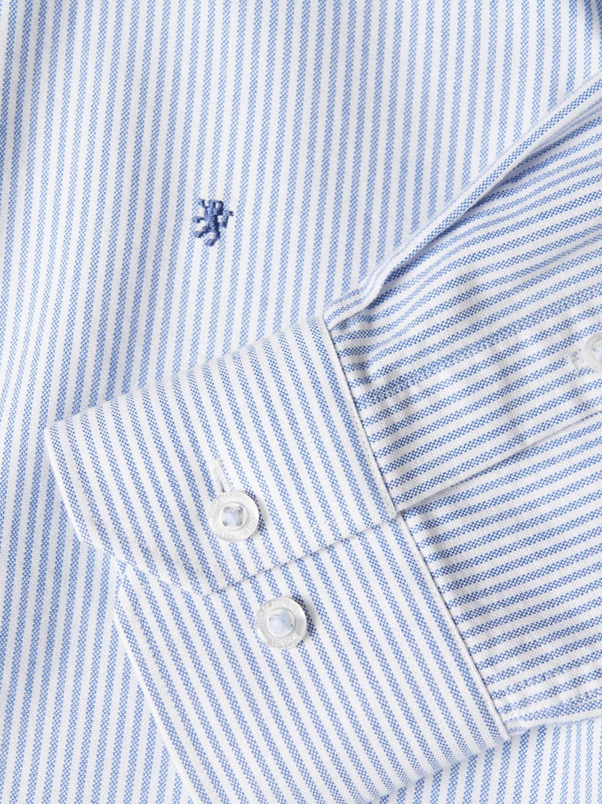 Camisa slim fit �s riscas
