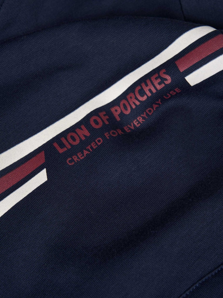 Sweatshirt com capuz