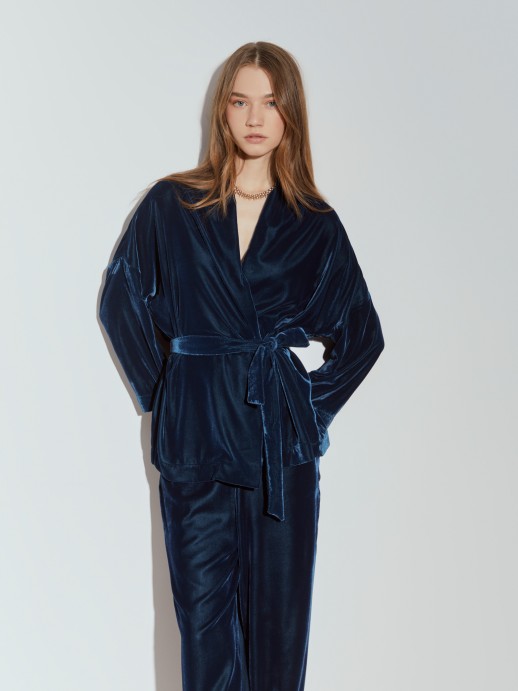 Velvet coat with belt