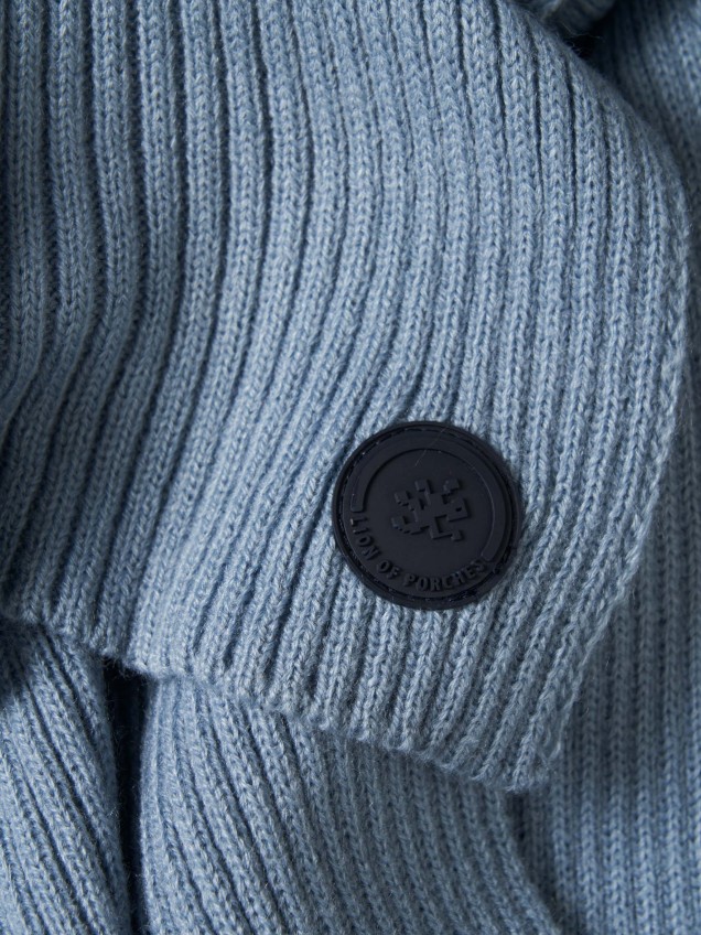 Ribbed knit scarf
