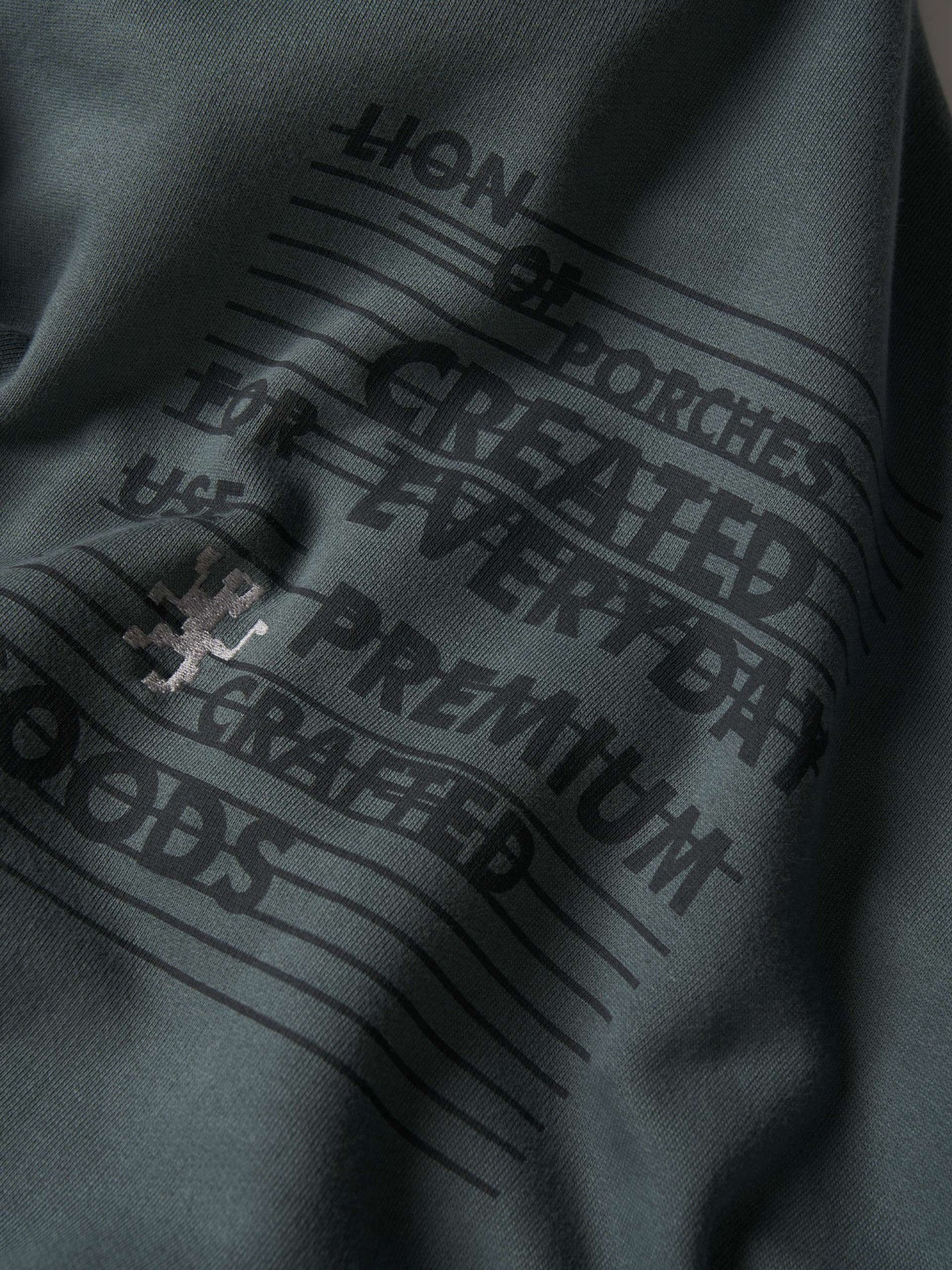 Sweater com capuz