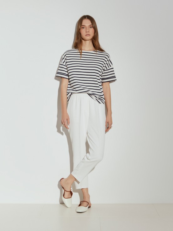 Pantaln fluido con pinzas