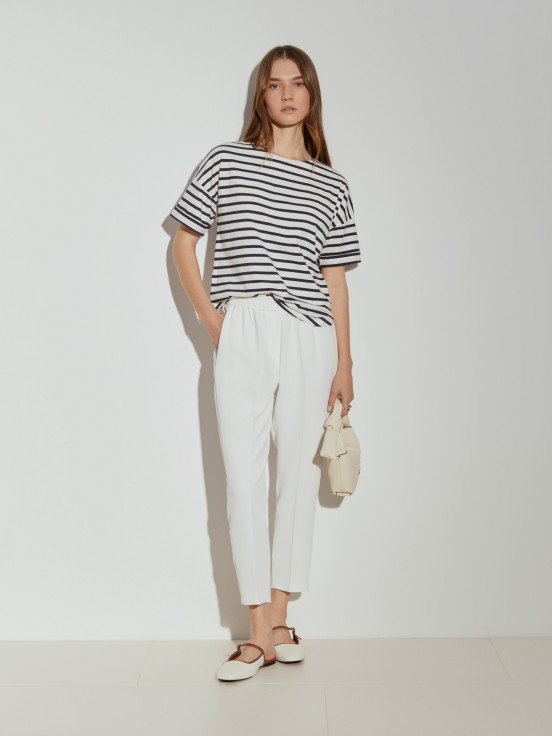 Pantaln fluido con pinzas