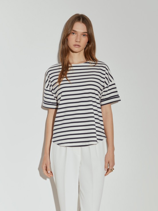 T-shirt s riscas