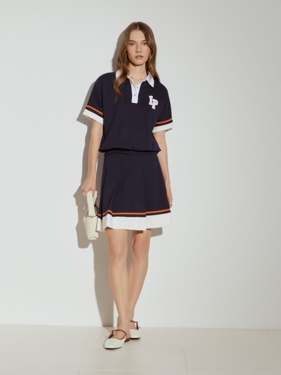 Mesh skirt with pleats