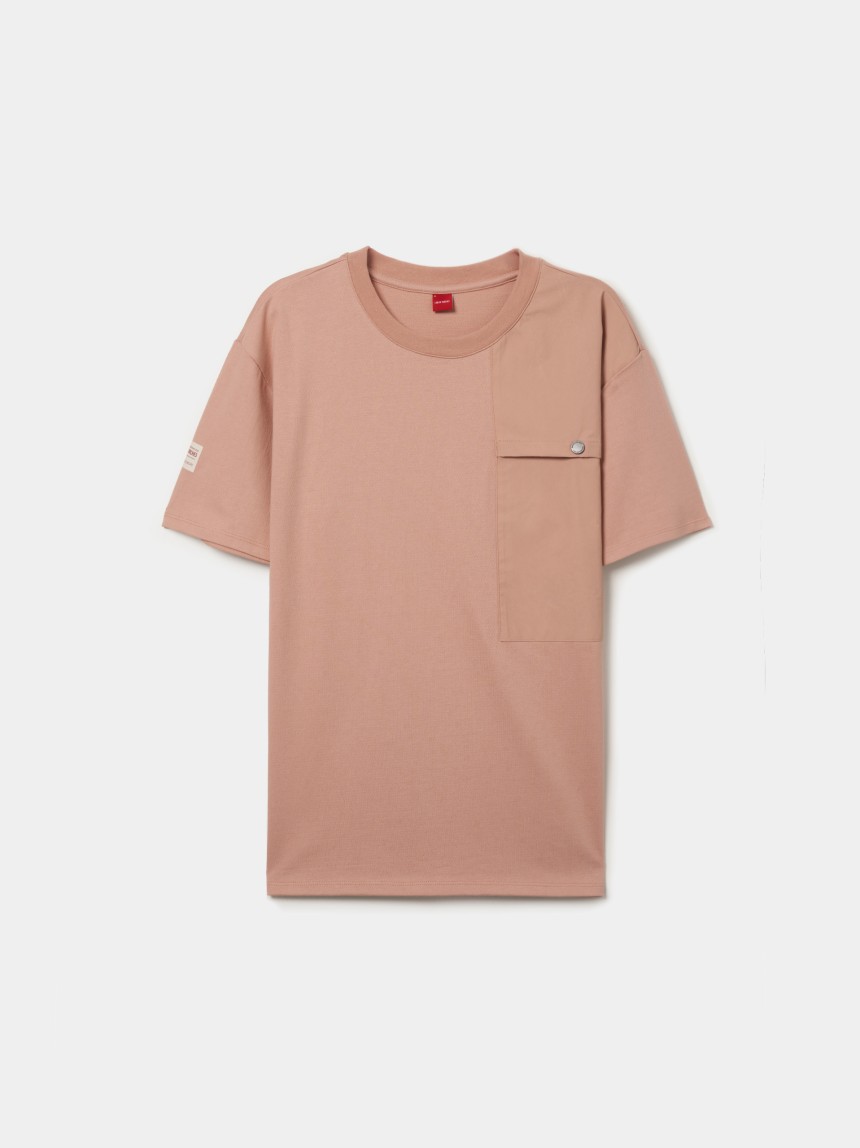T-shirt with pocket