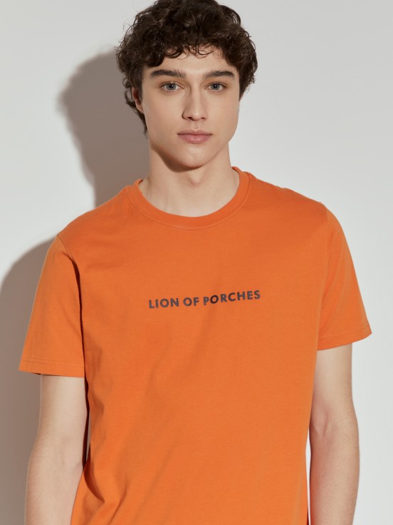 T-shirt manga curta Lion of Porches