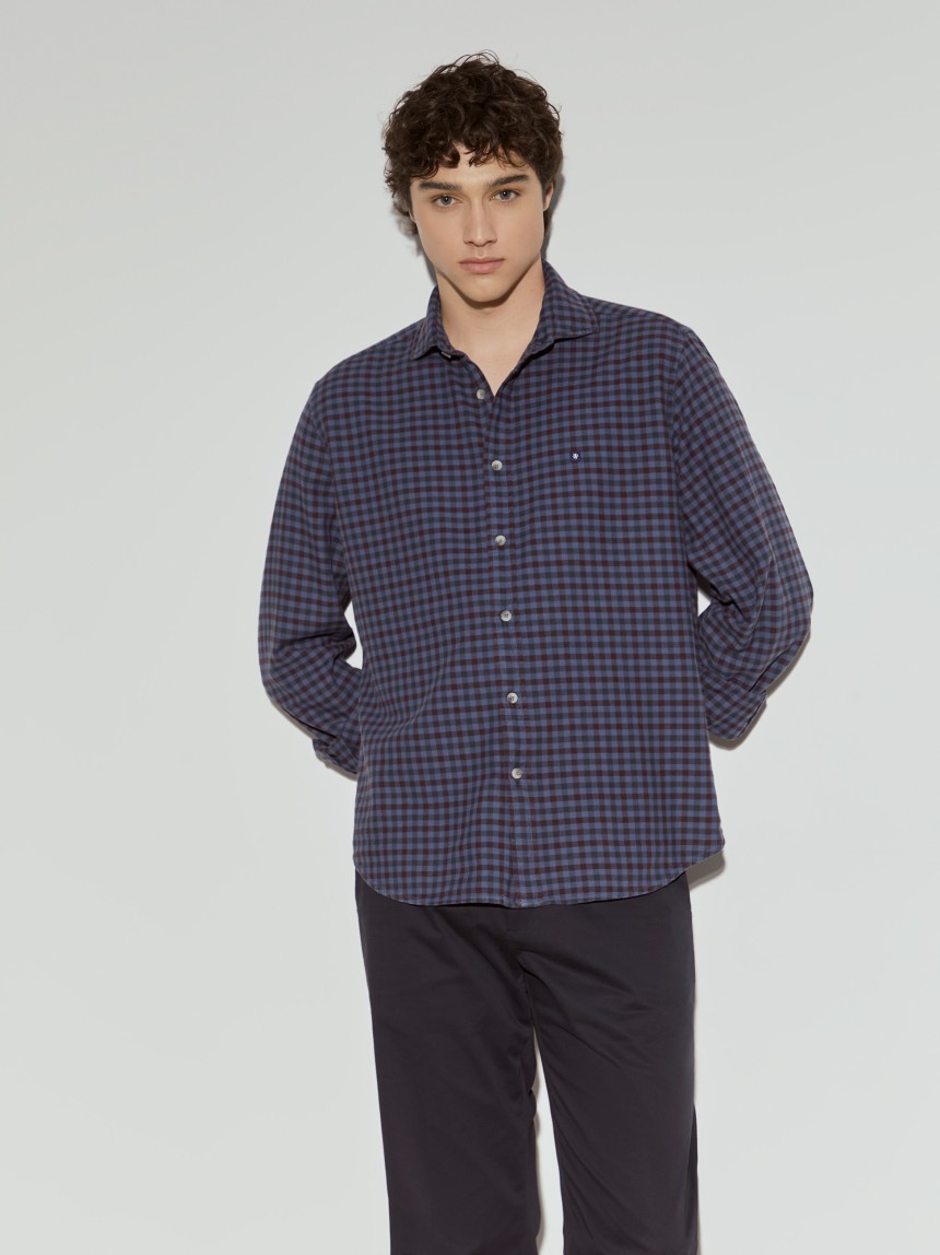 Slim fit shirt