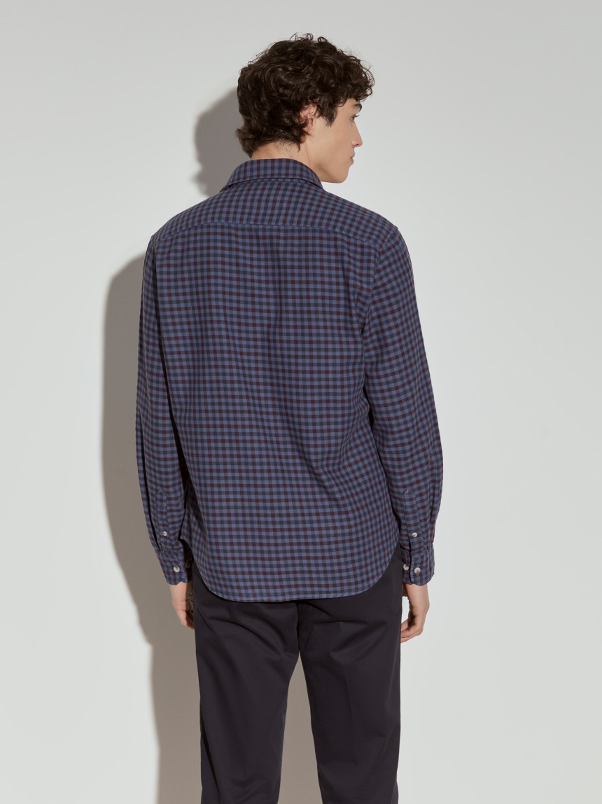 Slim fit shirt