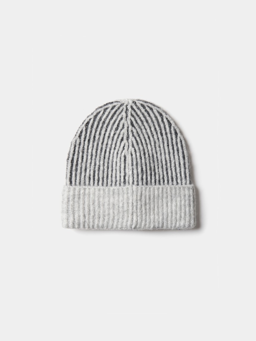 Gorro em malha canelada