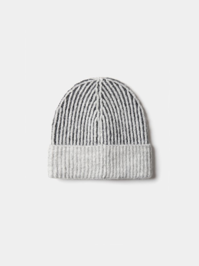 Gorro em malha canelada