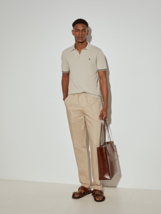 Pants with pleats
