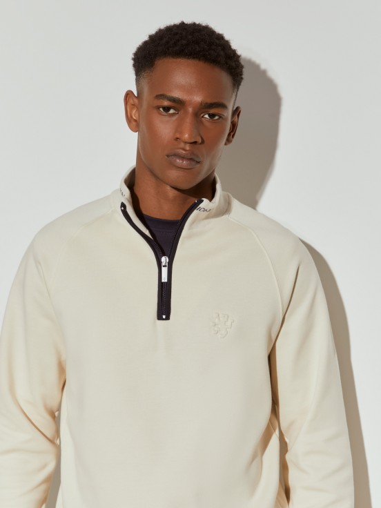 Sweater gola alta com fecho