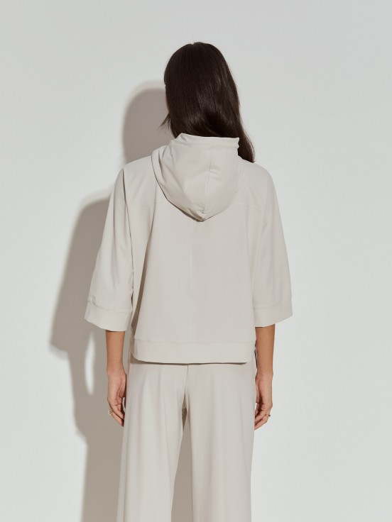 Sweater oversize com capuz