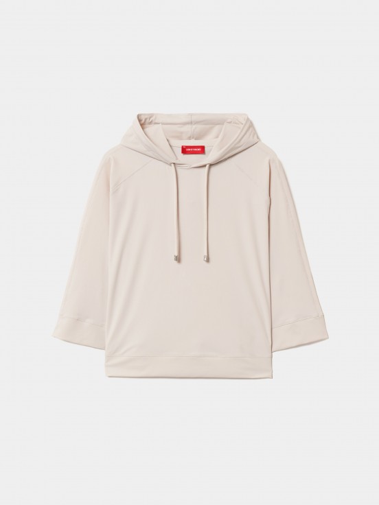 Sweater oversize com capuz