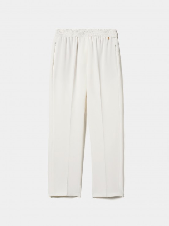 Pantaln fluido con pinzas