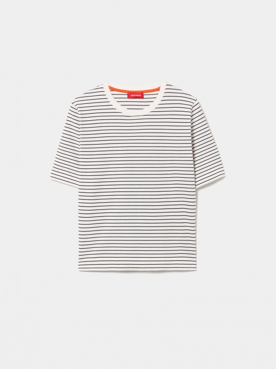 Striped short sleeve t-shirt