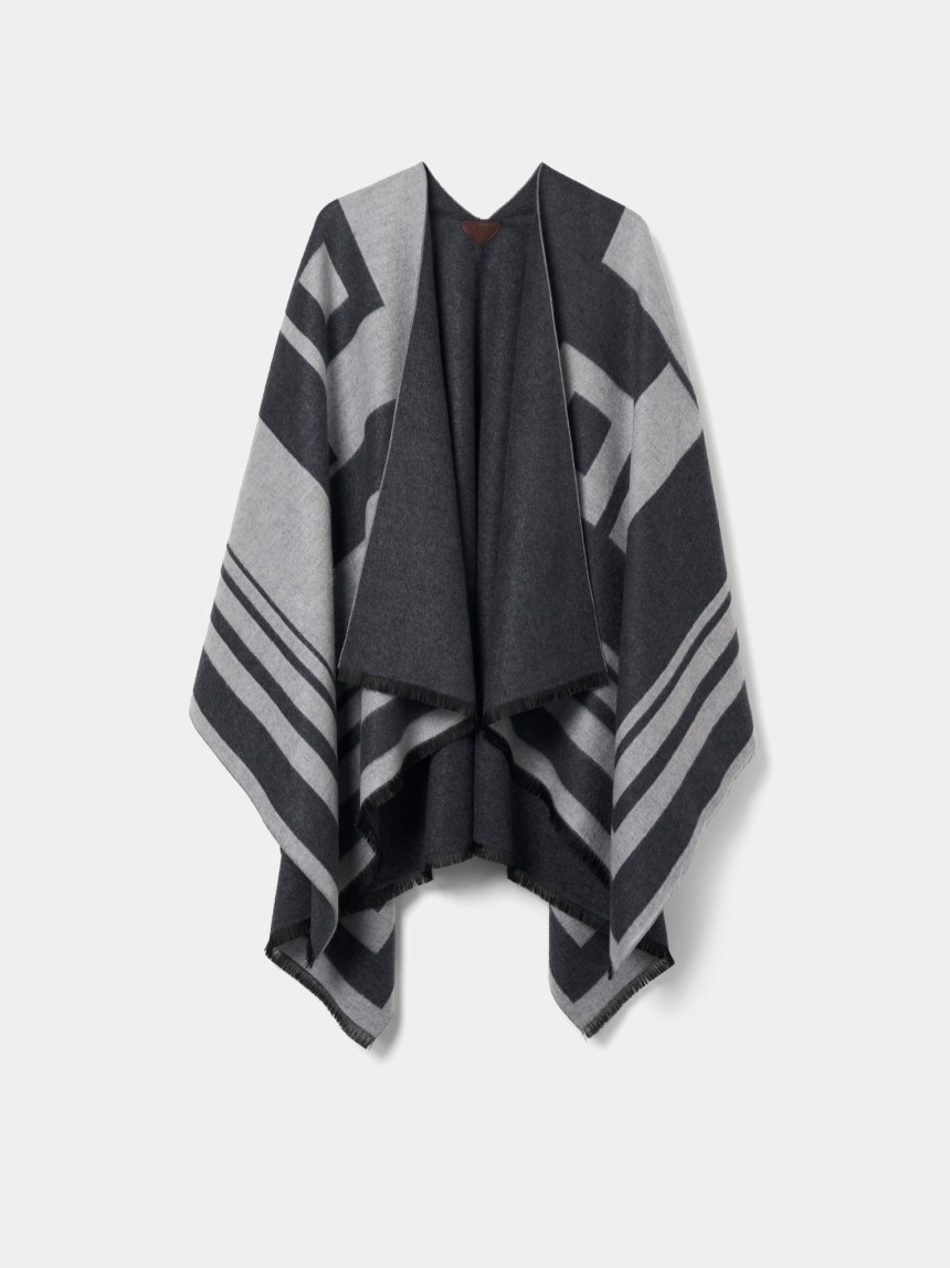 Jacquard poncho