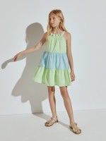 Vestido de al�as com folhos