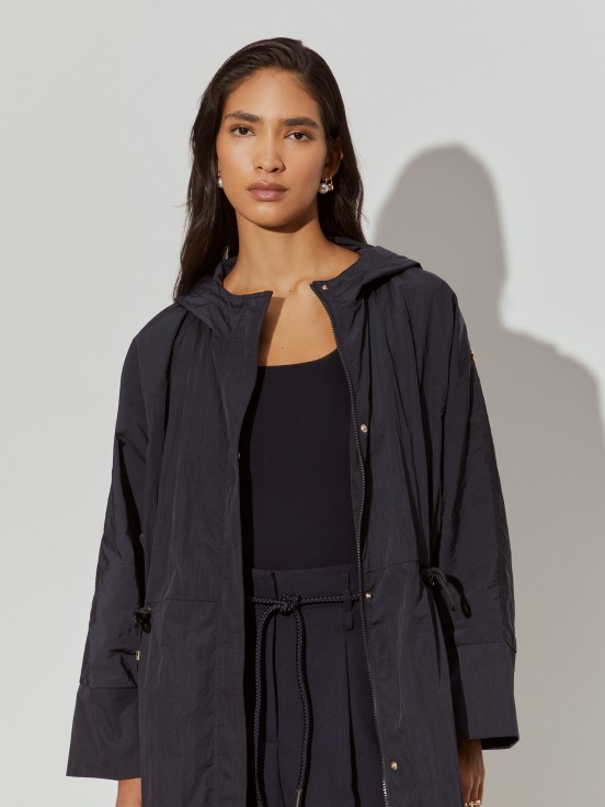 Parka con capucha