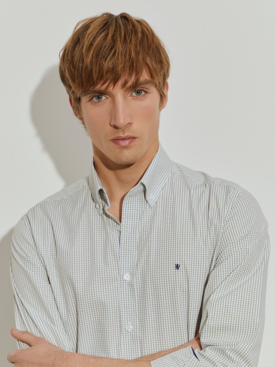 Camisa slim fit quadrados