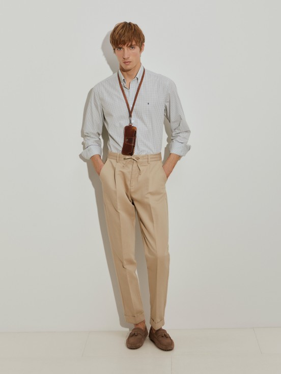 Camisa slim fit quadrados