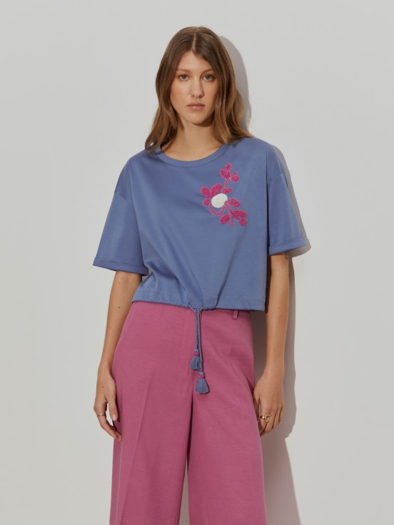 Camiseta corta con lentejuelas