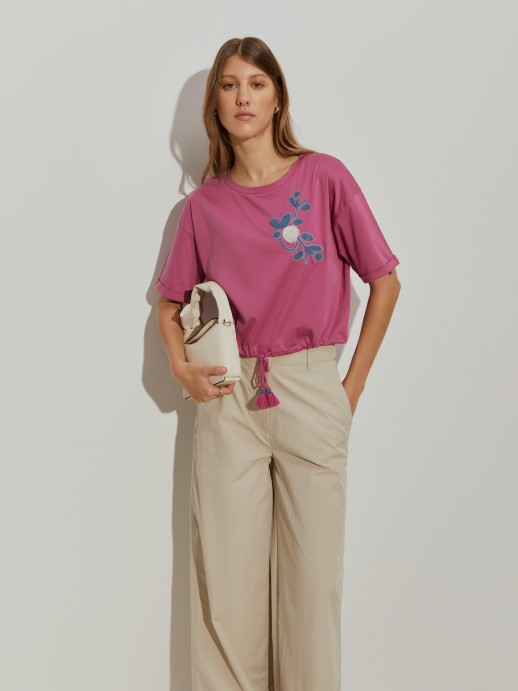 Cropped t-shirt with sequins
