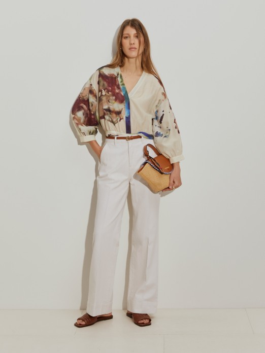 Blusa cropped estampada