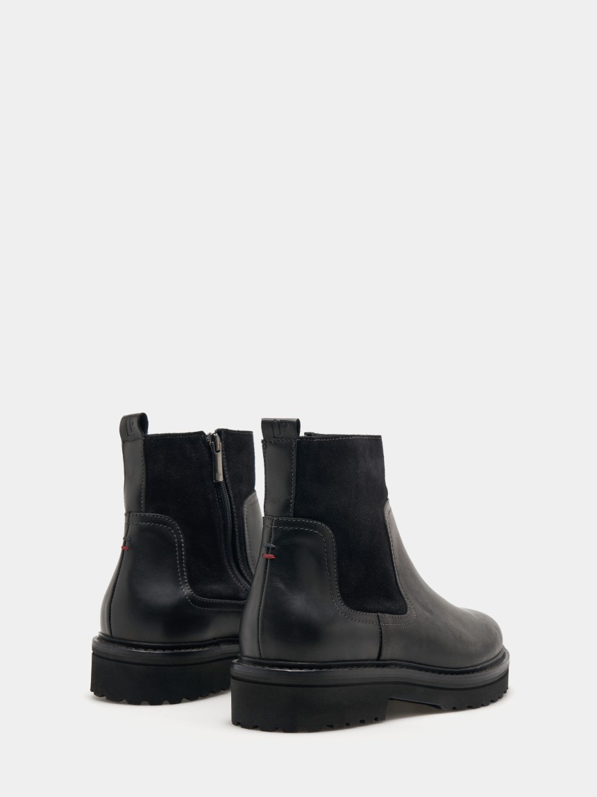 Botas