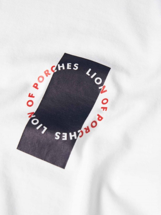 T-shirt manga curta em algodo