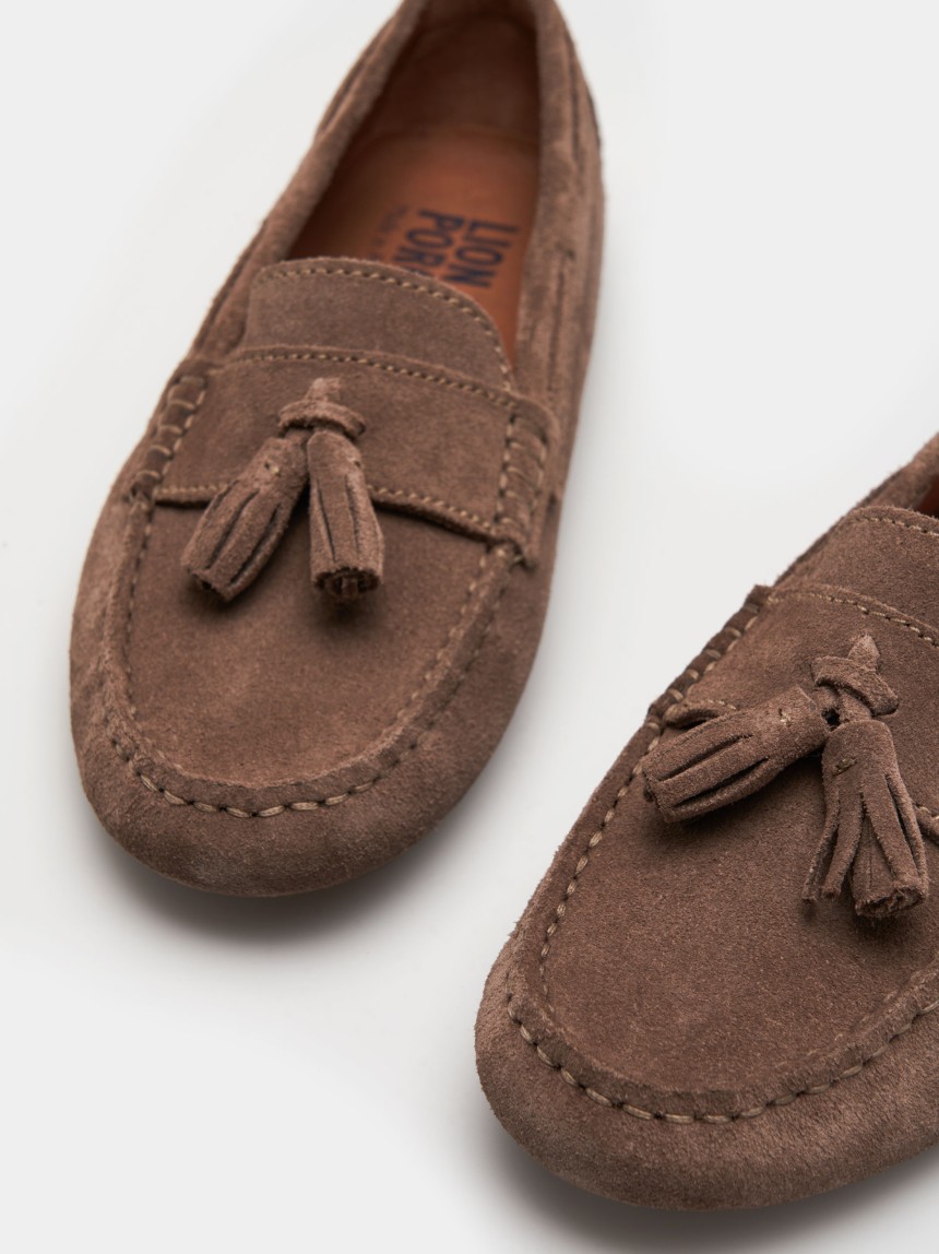 Loafers unissexo em camur�a