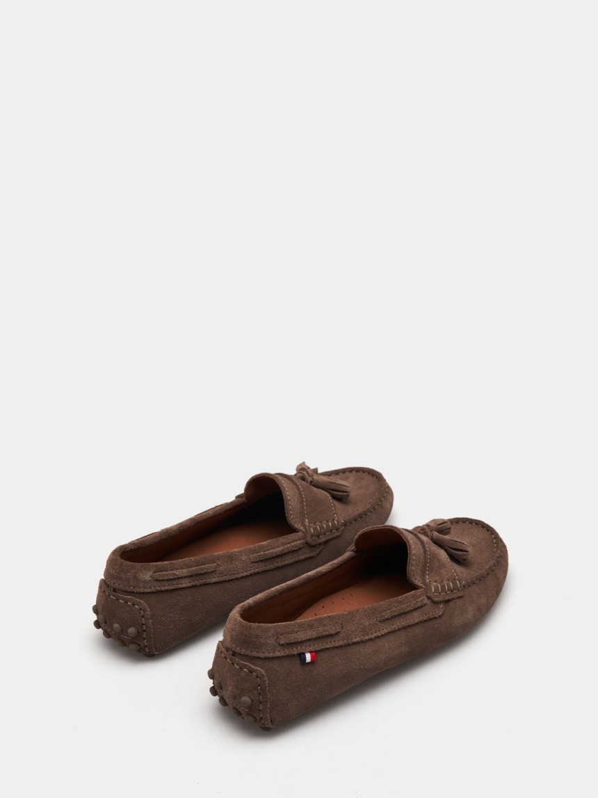 Loafers unissexo em camur�a