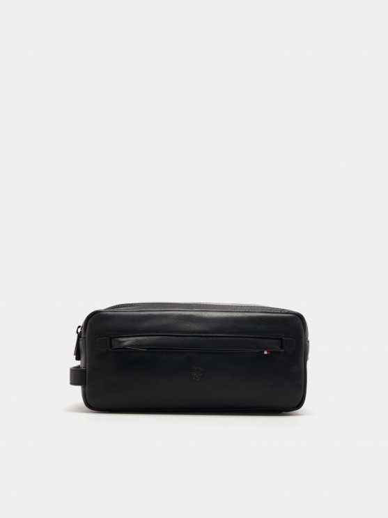 Rectangular leather toiletry bag