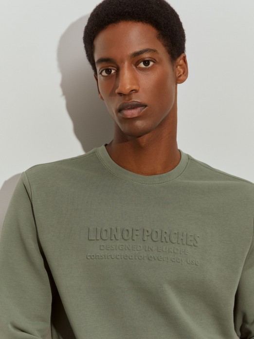 Sweater com logotipo