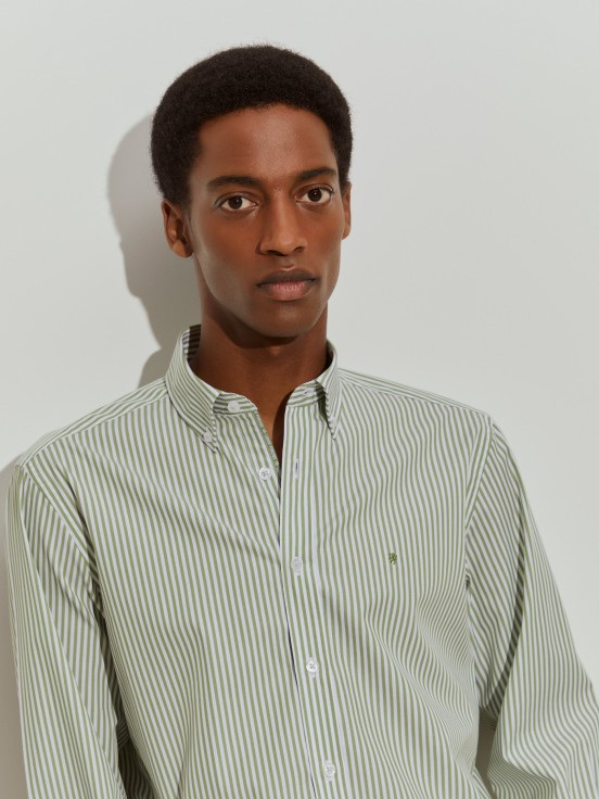 Camisa de rayas de corte regular