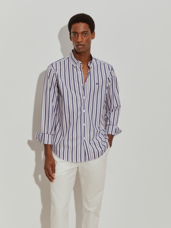 Camisa regular fit s riscas