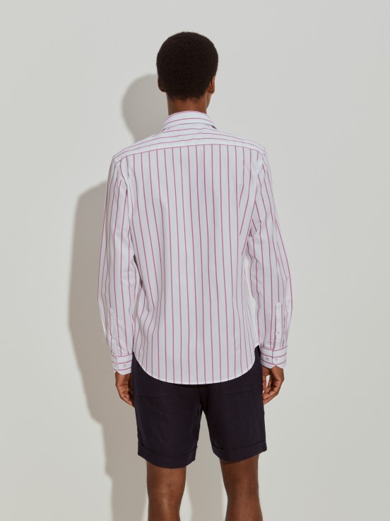 Camisa slim fit a rayas