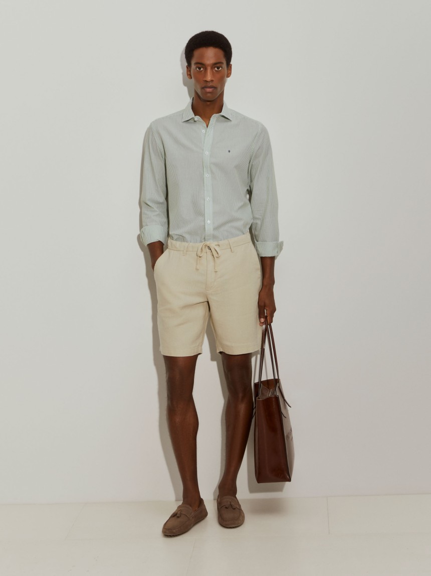 Camisa slim fit �s riscas
