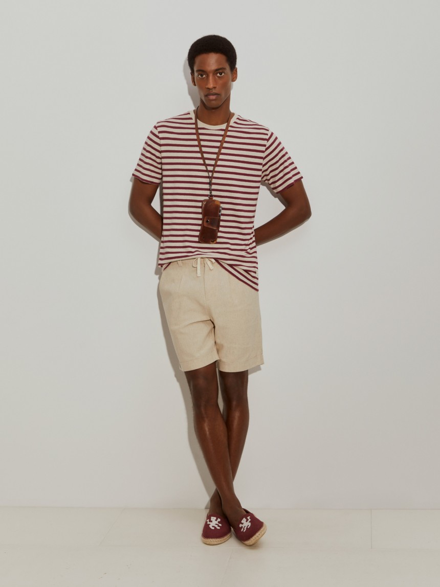 T-shirt �s riscas em algod�o e linho